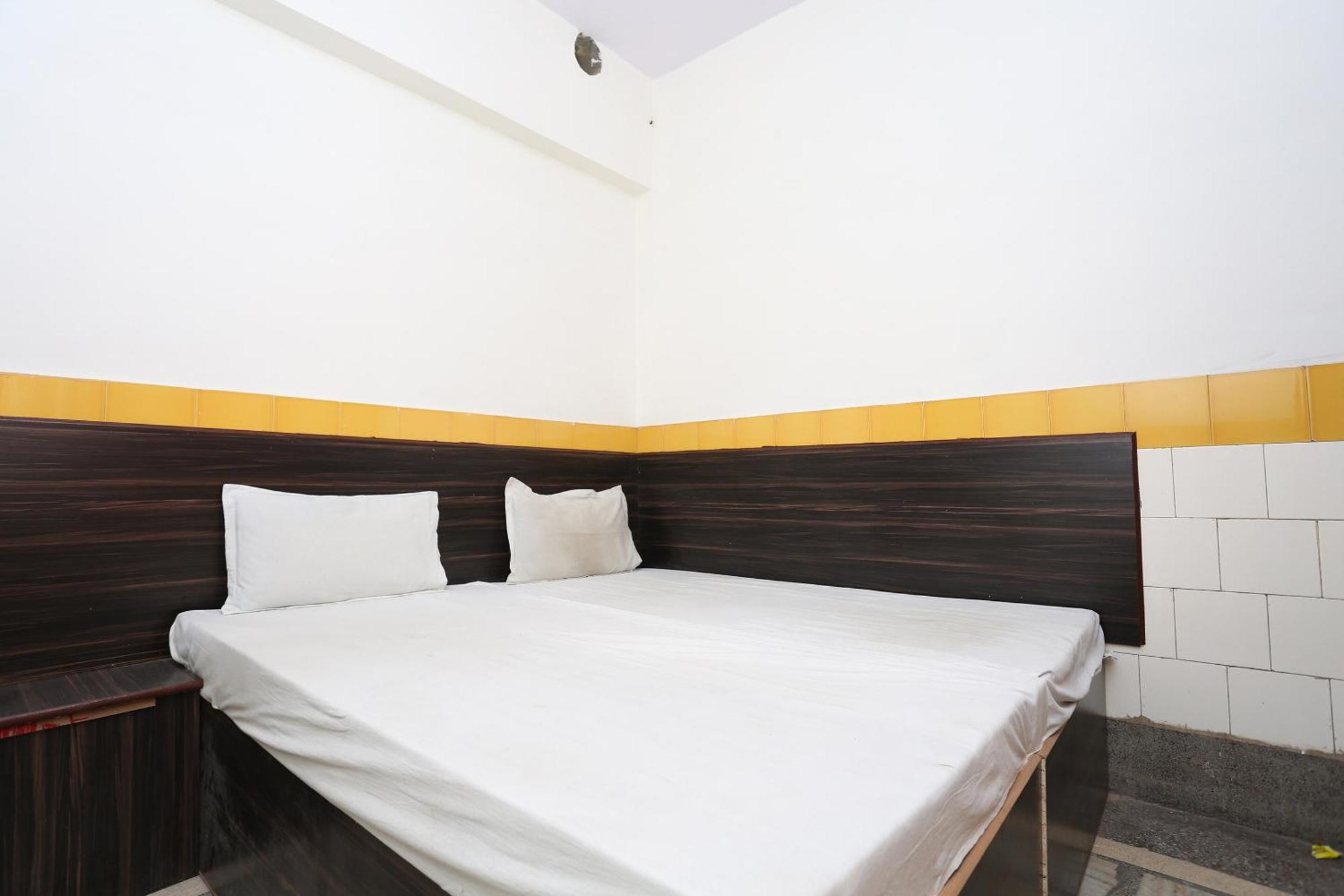 Spot On Hotel Anand Bhawan Aligarh Luaran gambar